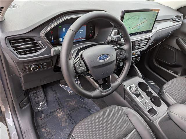 New 2026 Ford Escape SE w/ Class II Trailer Tow Package image 3