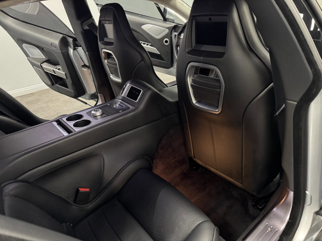 Used 2011 Aston Martin Rapide image 46