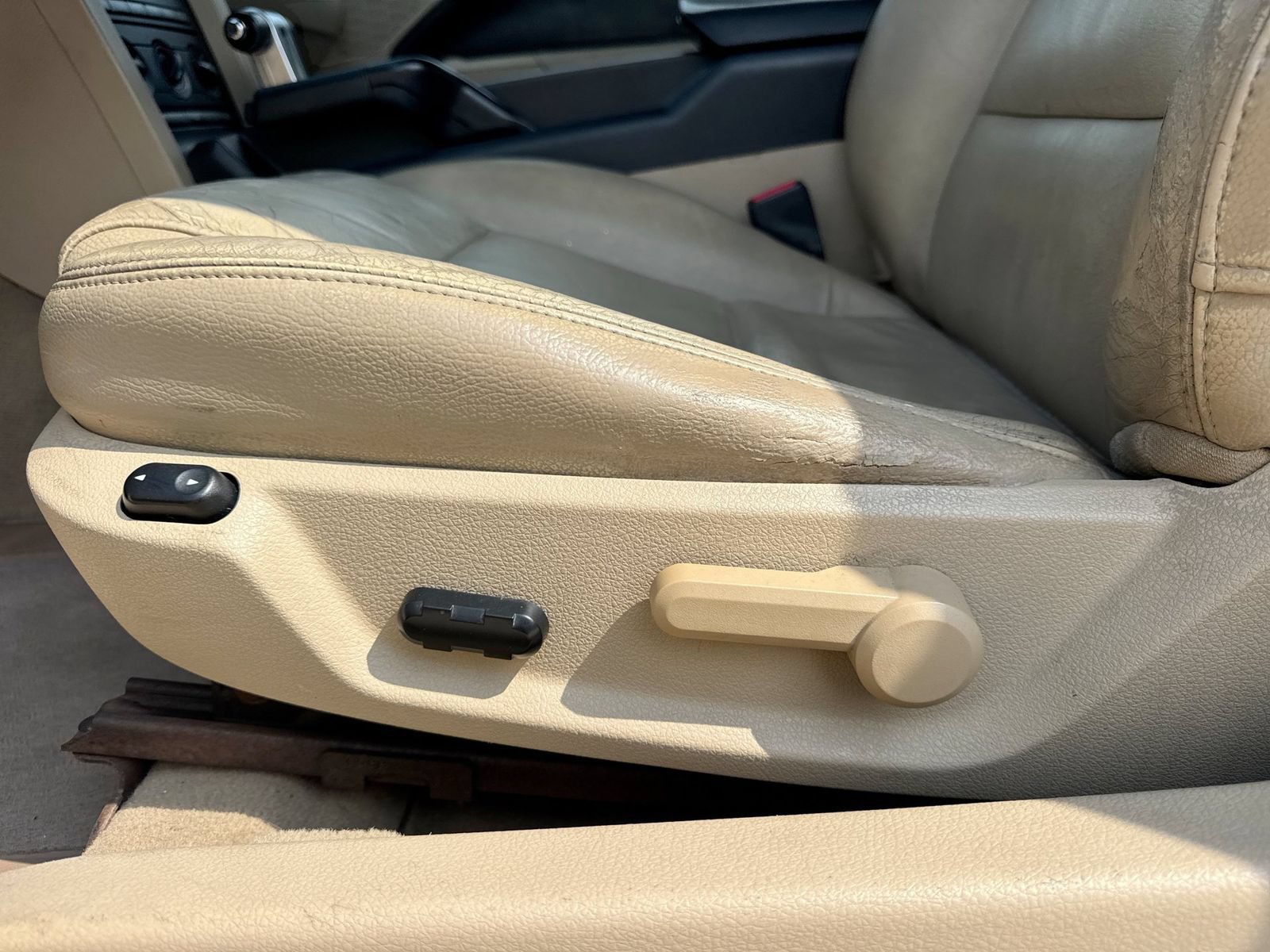 Used 2008 Ford Mustang Premium RWD image 17