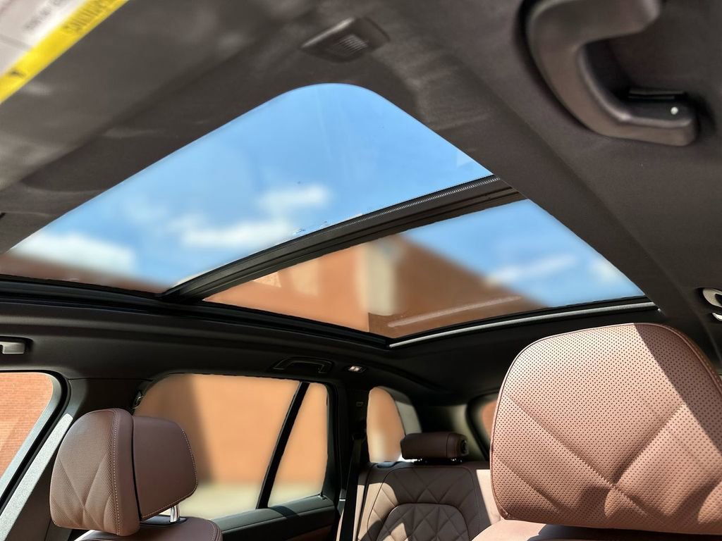 Used 2024 BMW X5 xDrive40i w/ Premium Package image 46