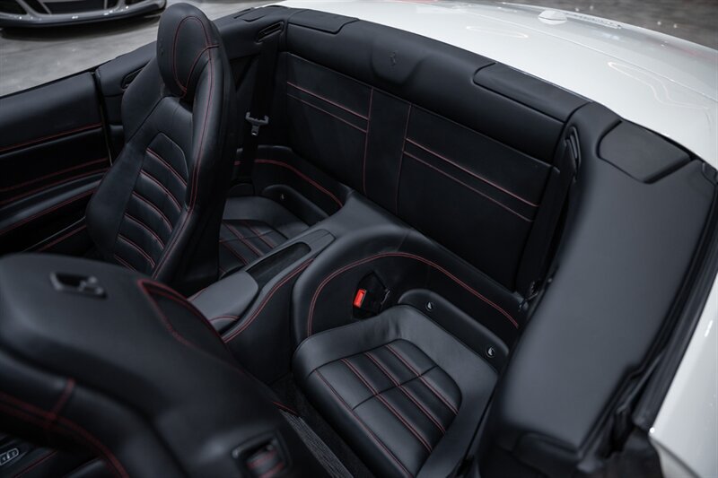 Used 2016 Ferrari California T RWD image 26
