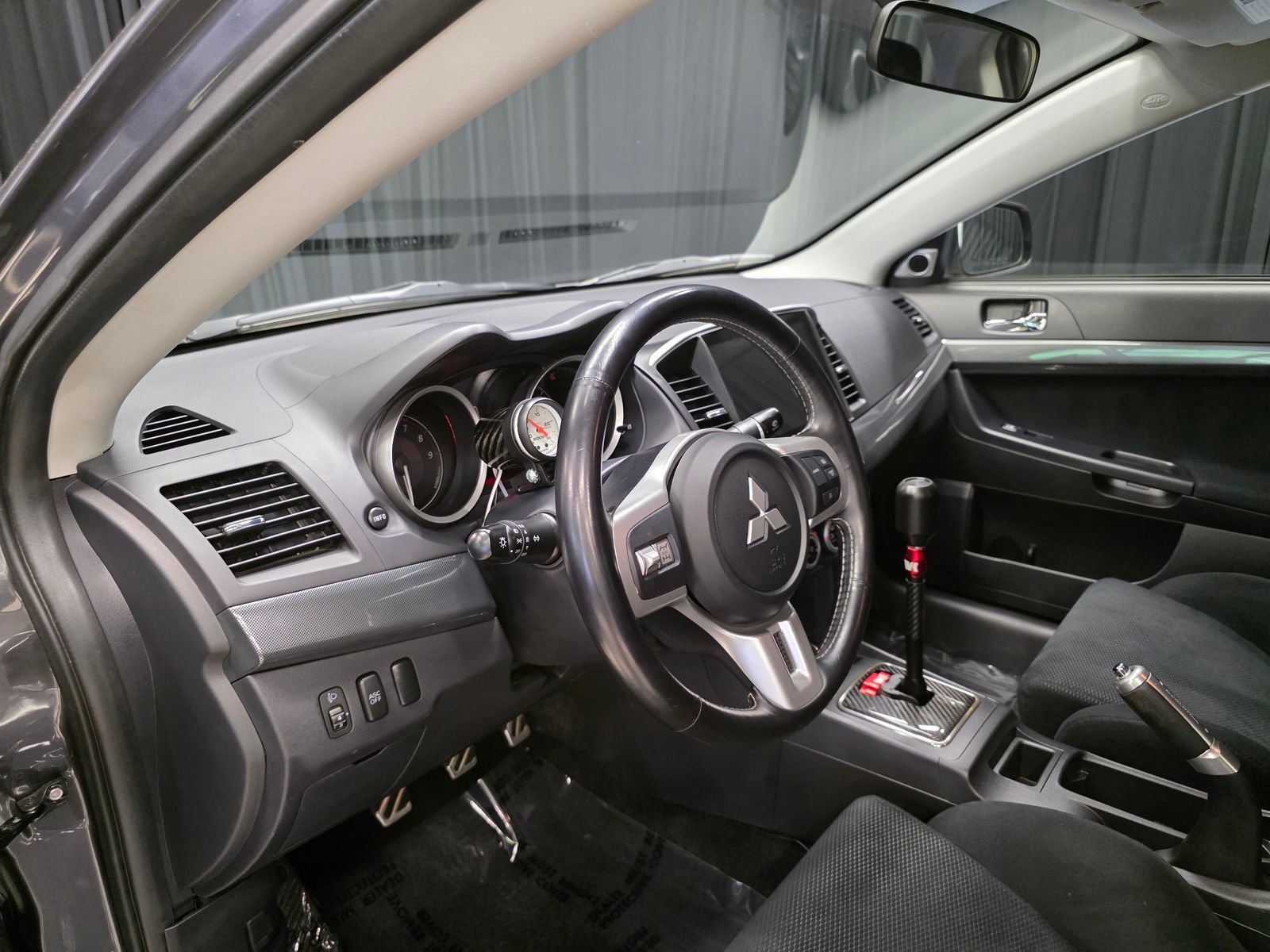 Used 2008 Mitsubishi Lancer Evolution GSR image 26