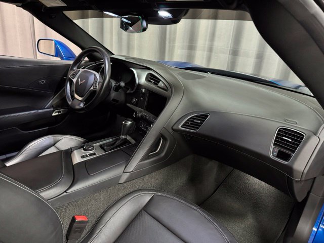 Used 2015 Chevrolet Corvette Stingray Coupe w/ ZF1 Appearance Package RWD image 9