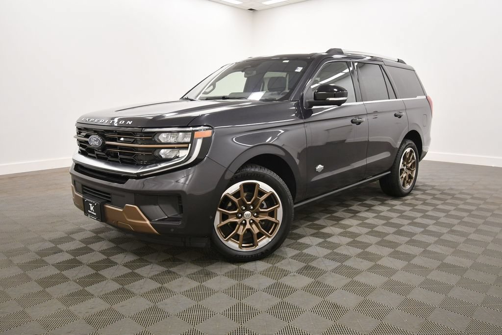 Used 2025 Ford Expedition King Ranch AWD/4WD image 2