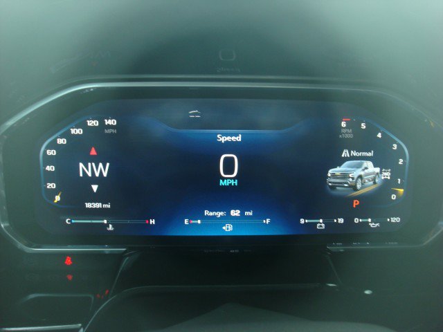 Certified 2026 Chevrolet Silverado 1500 High Country w/ Technology Package AWD/4WD image 19