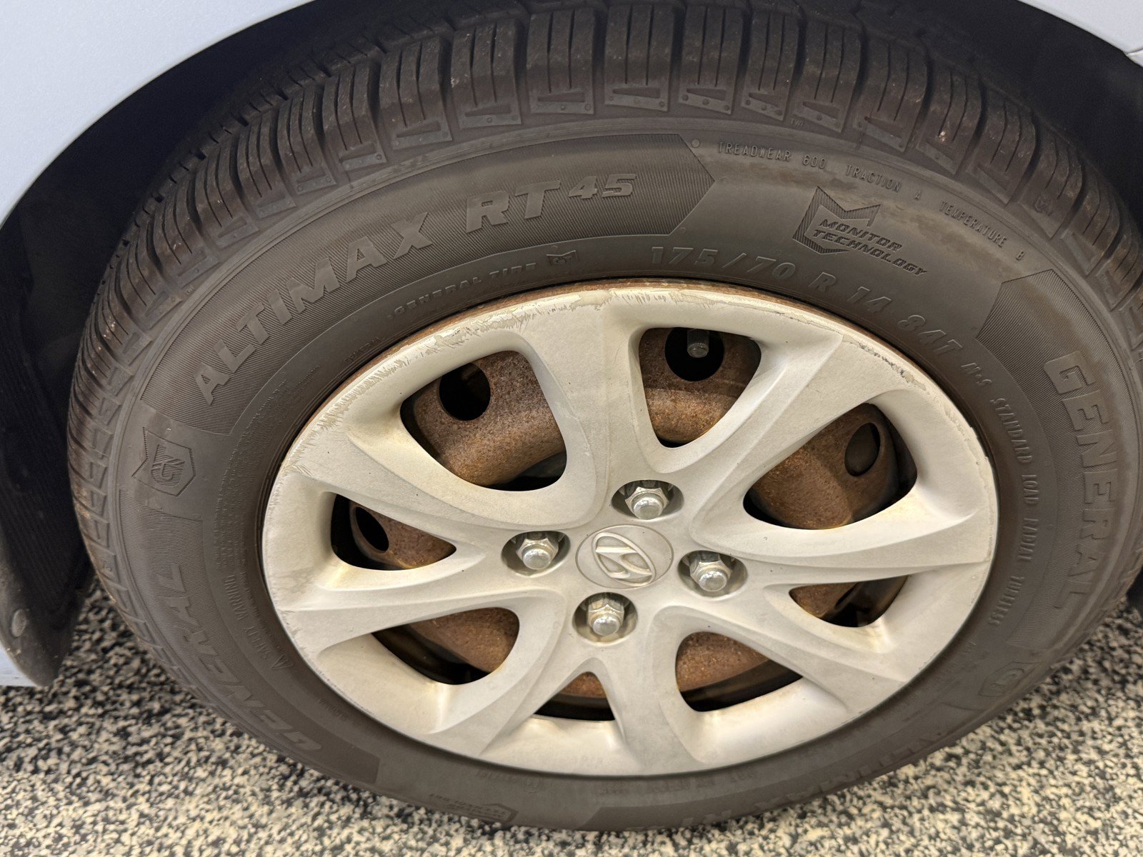 Used 2014 Hyundai Accent GLS FWD image 21