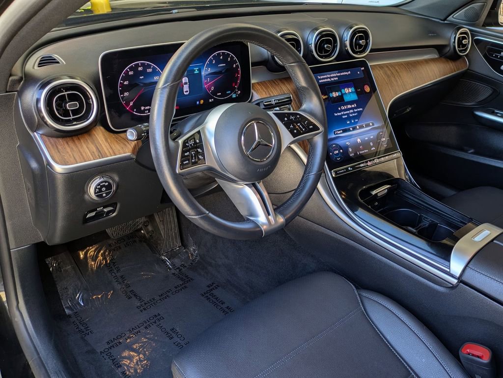 Used 2025 Mercedes-Benz C 300 Sedan image 14