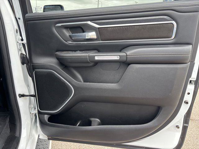 Used 2023 RAM 1500 Laramie AWD/4WD image 14