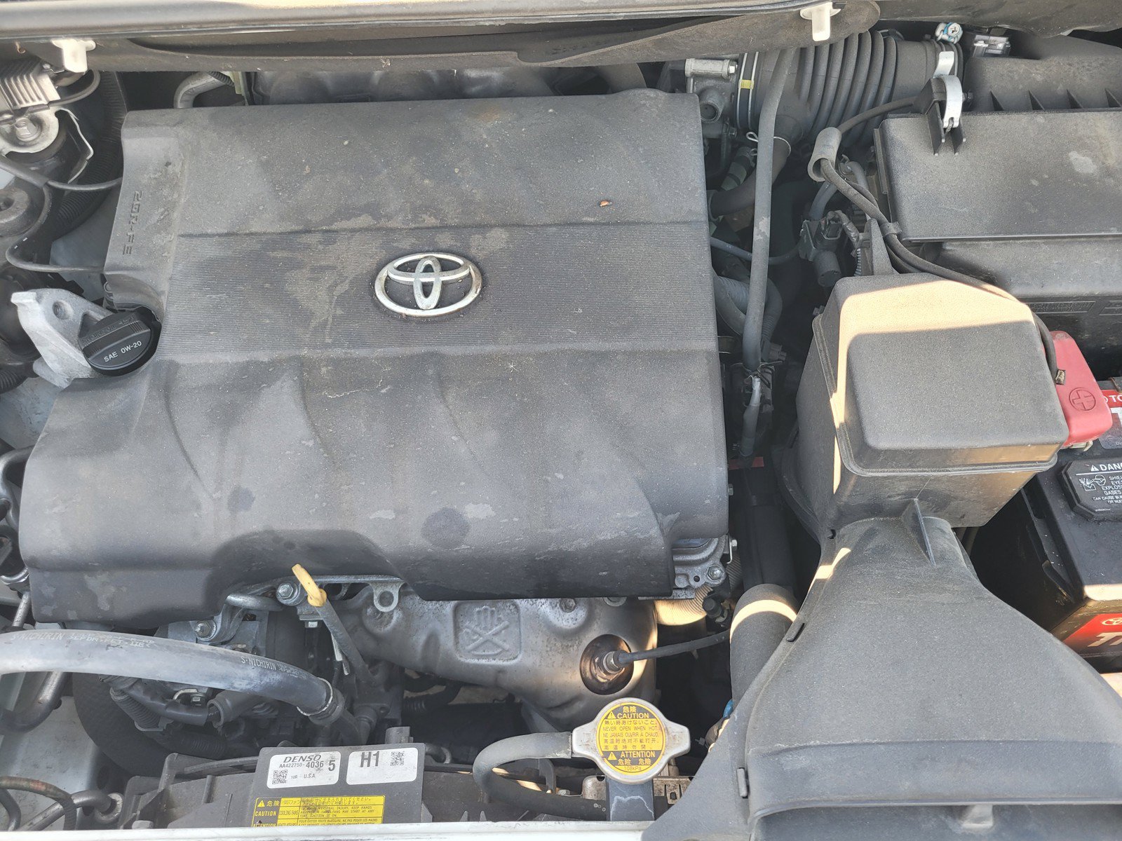 Used 2015 Toyota Sienna XLE w/ XLE Navigation Package FWD image 27