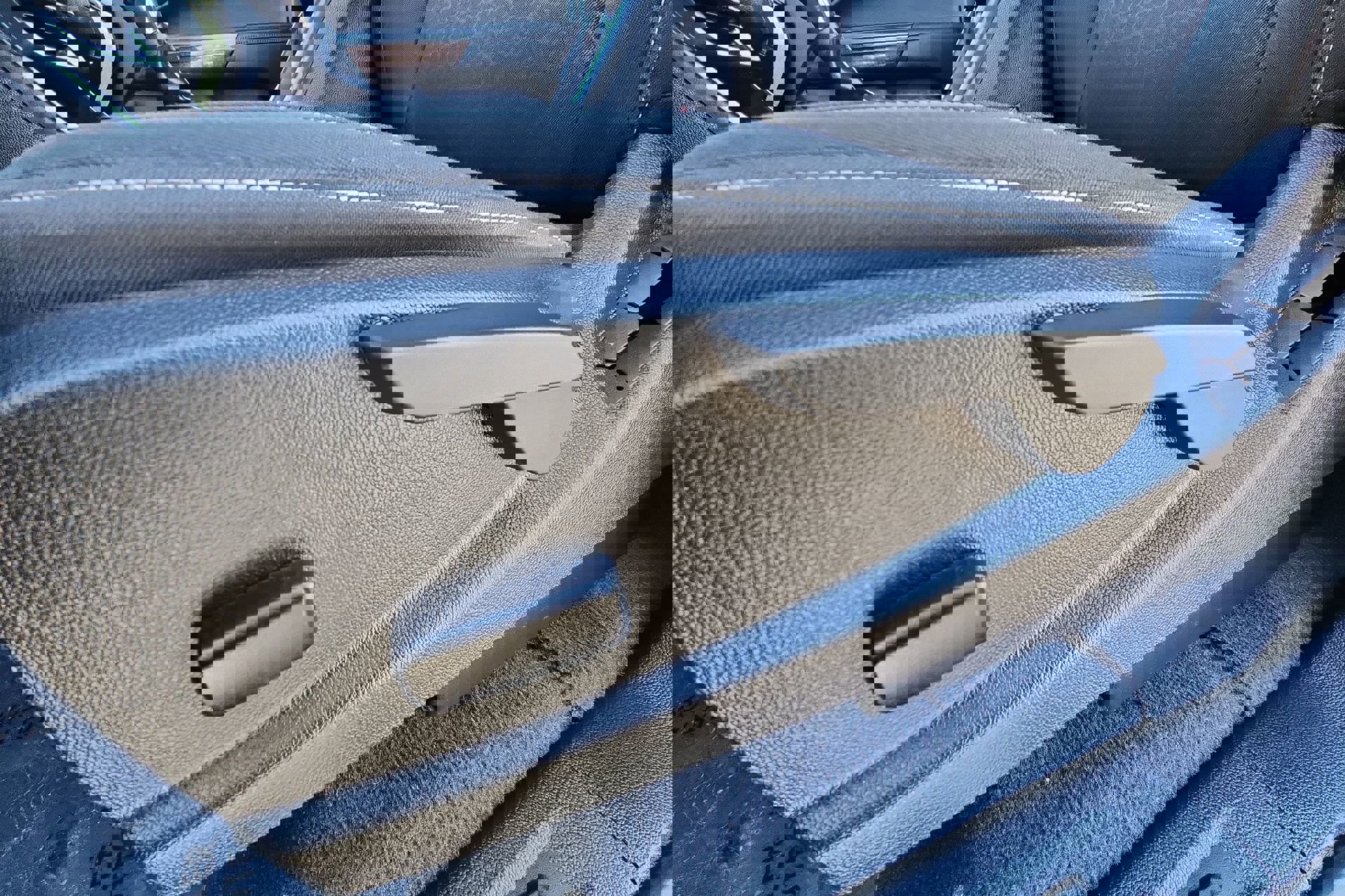 Used 2022 GMC Canyon Elevation w/ Trailering Package image 14