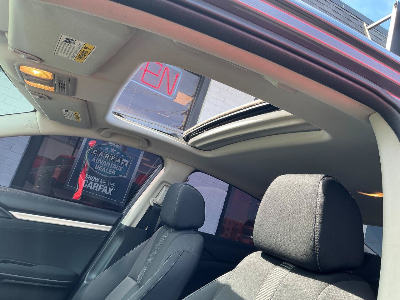 Used 2018 Honda Civic EX image 10