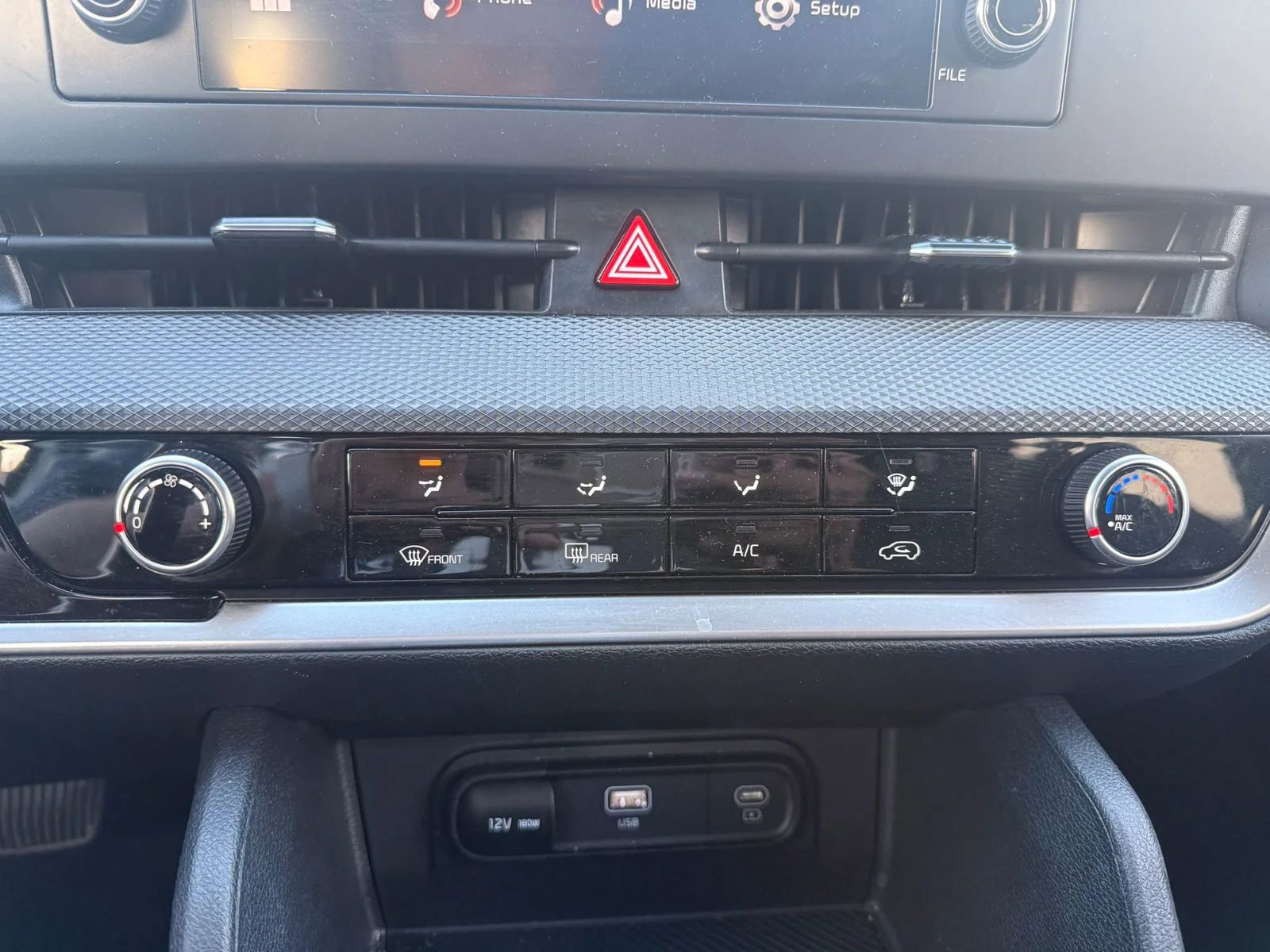 Used 2025 Kia Sportage LX FWD image 20