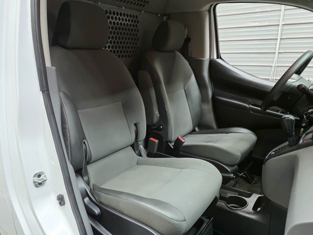 Used 2020 Nissan NV200 SV w/ Back Door Glass Package FWD image 18