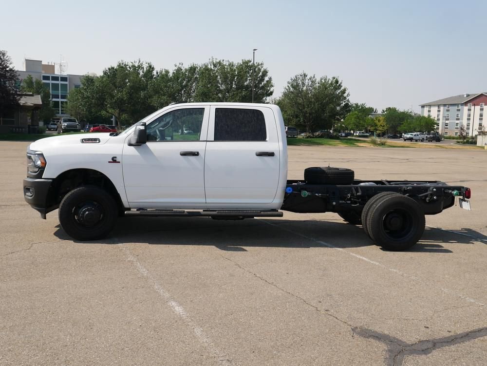 New 2024 RAM 3500 Tradesman w/ Safety Group image 8