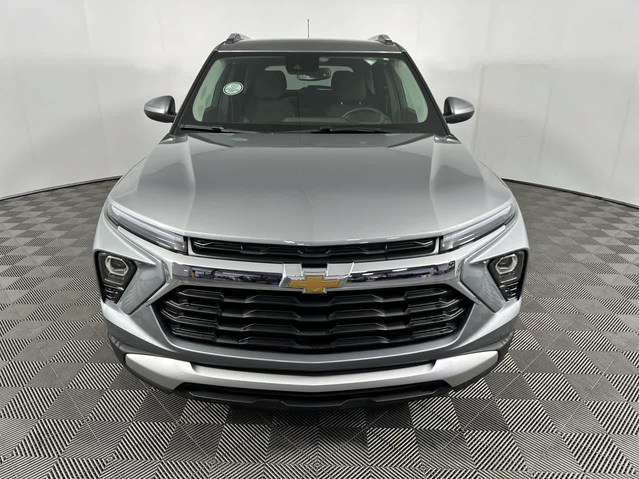 Used 2024 Chevrolet TrailBlazer LT w/ Convenience Package AWD/4WD image 13