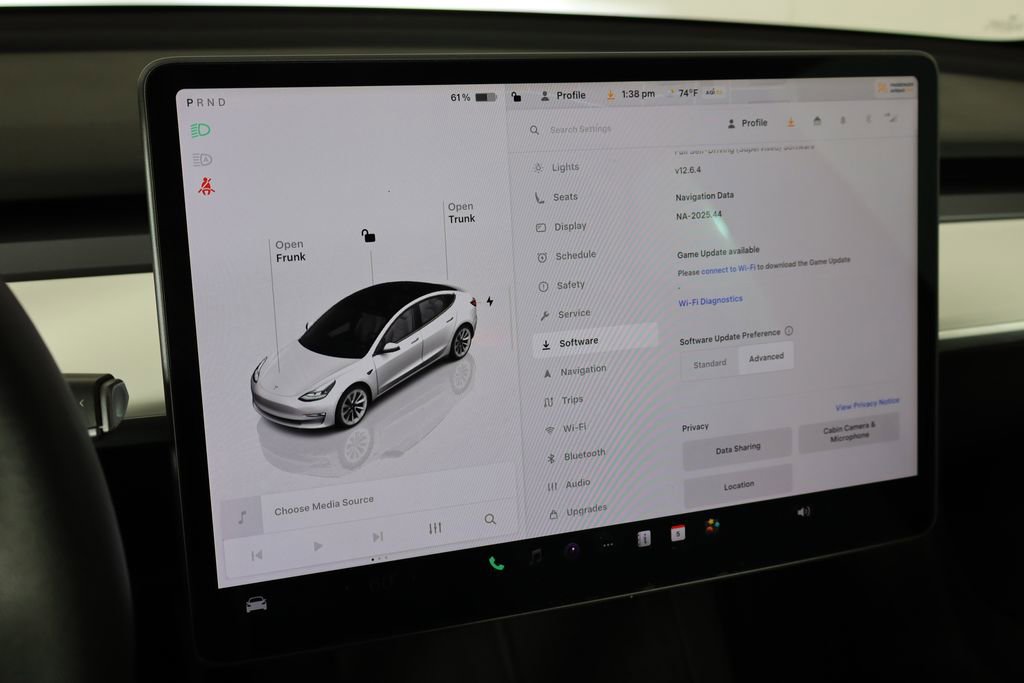 Used 2022 Tesla Model 3 Long Range AWD/4WD image 32