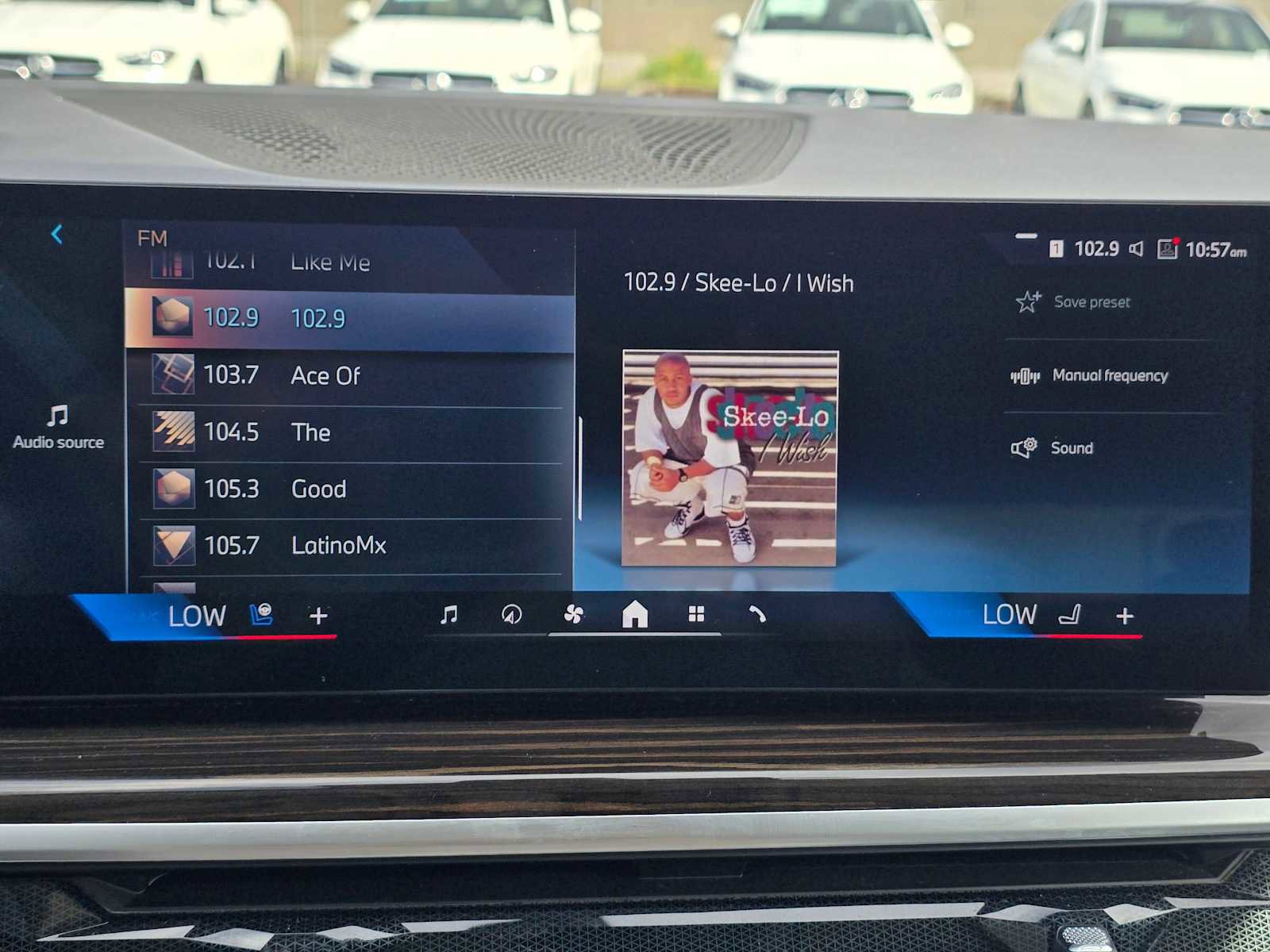 Used 2024 BMW X7 xDrive40i image 29