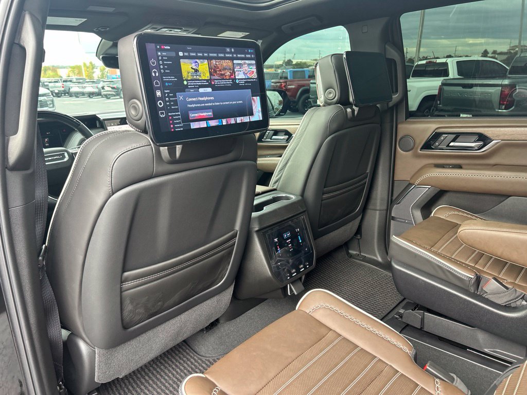 Used 2026 GMC Yukon Denali Ultimate AWD/4WD image 36