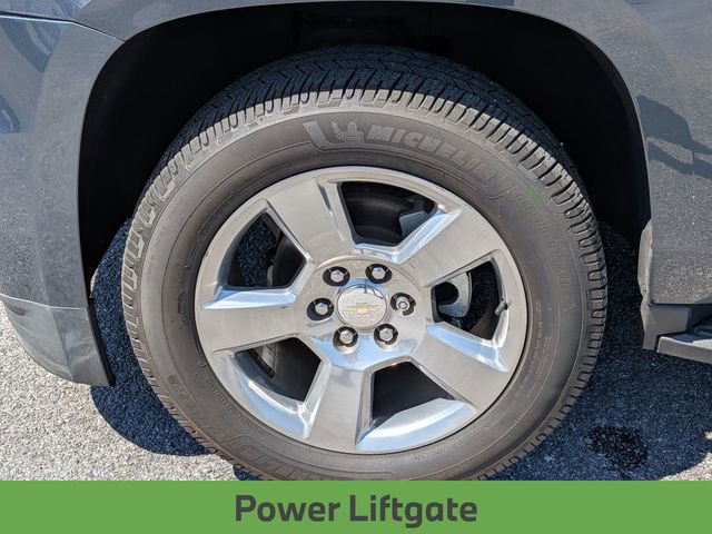 Used 2019 Chevrolet Suburban LT w/ Luxury Package image 33