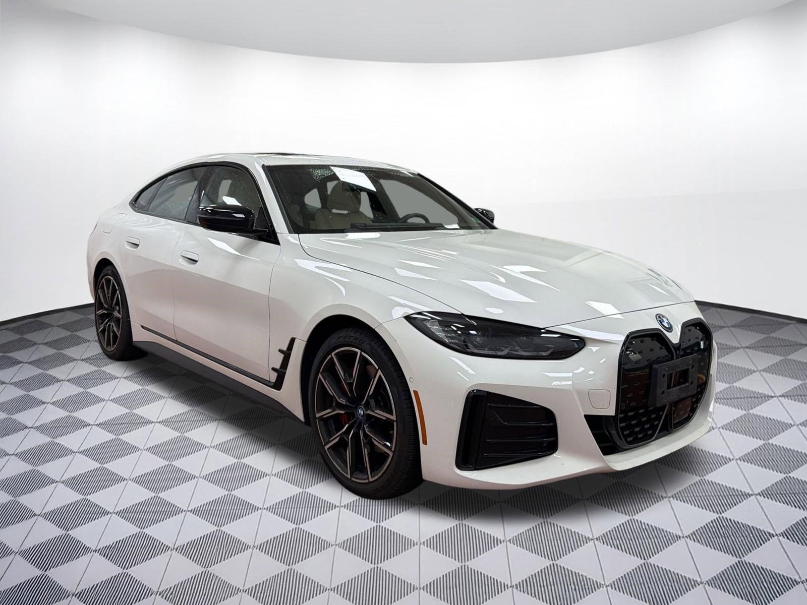 Certified 2024 BMW i4 eDrive40 w/ M Sport Package RWD image 7