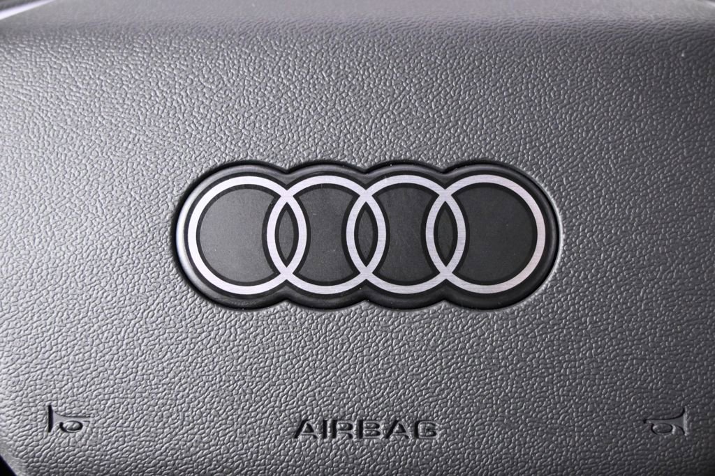 Used 2022 Audi Q4 e-tron Prestige image 37