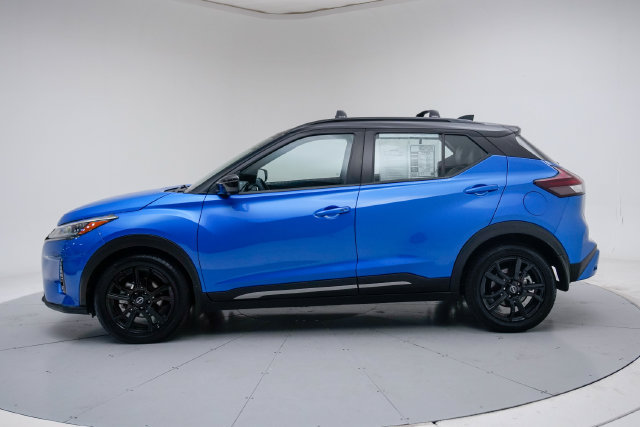Used 2023 Nissan Kicks SR w/ SR Premium Package FWD image 2