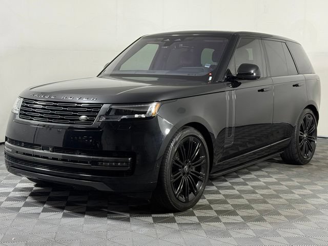 Used 2023 Land Rover Range Rover SE AWD/4WD image 2