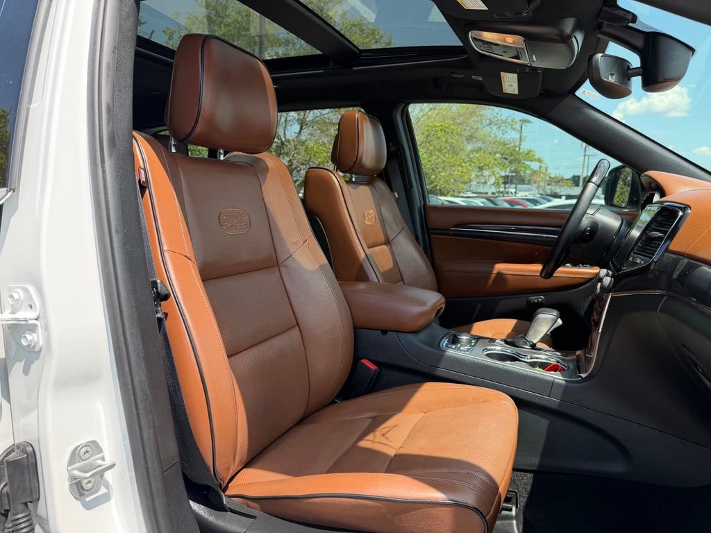 Used 2020 Jeep Grand Cherokee Overland AWD/4WD image 28