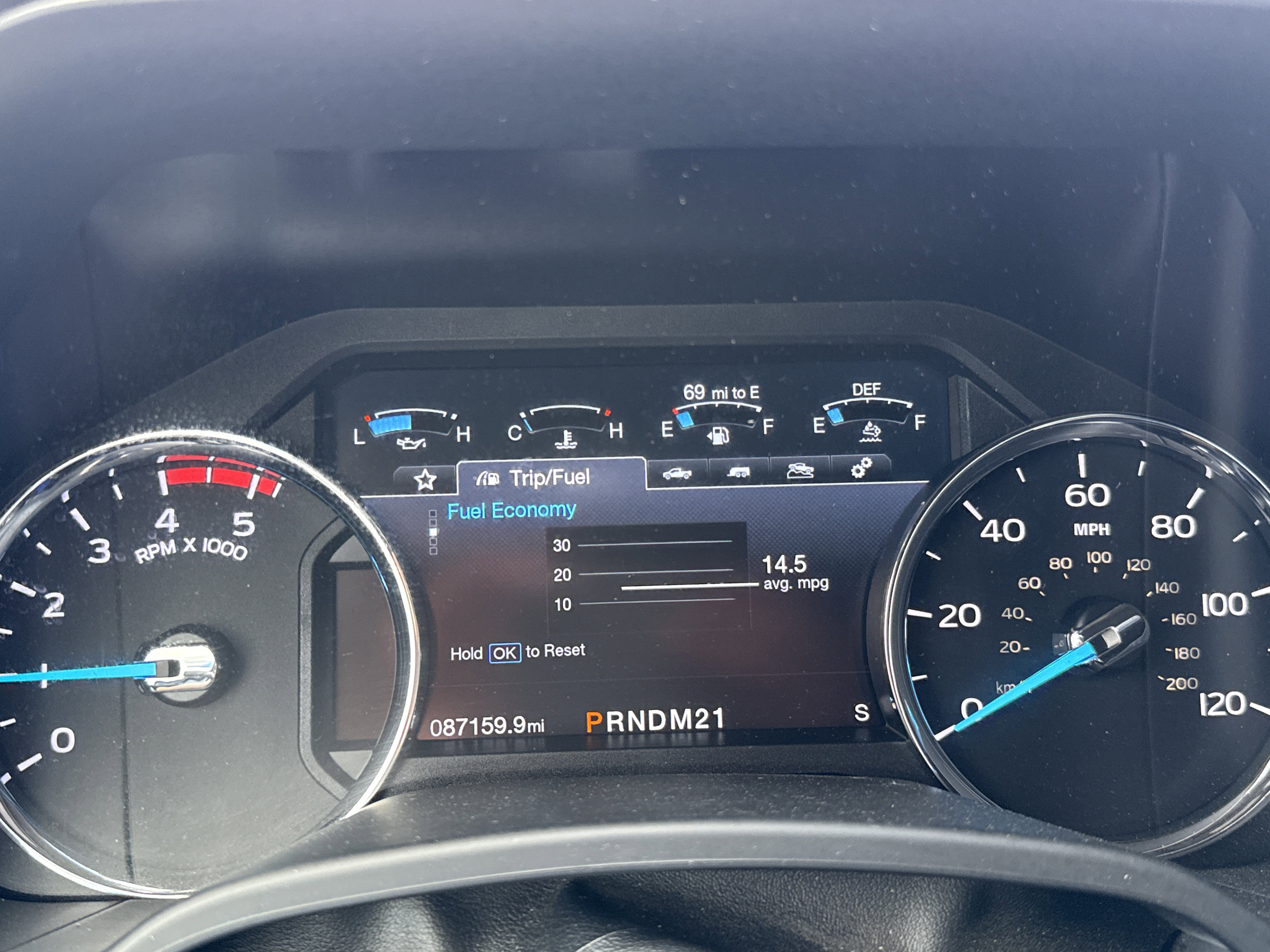 Used 2019 Ford F350 Lariat w/ Camper Package AWD/4WD image 16