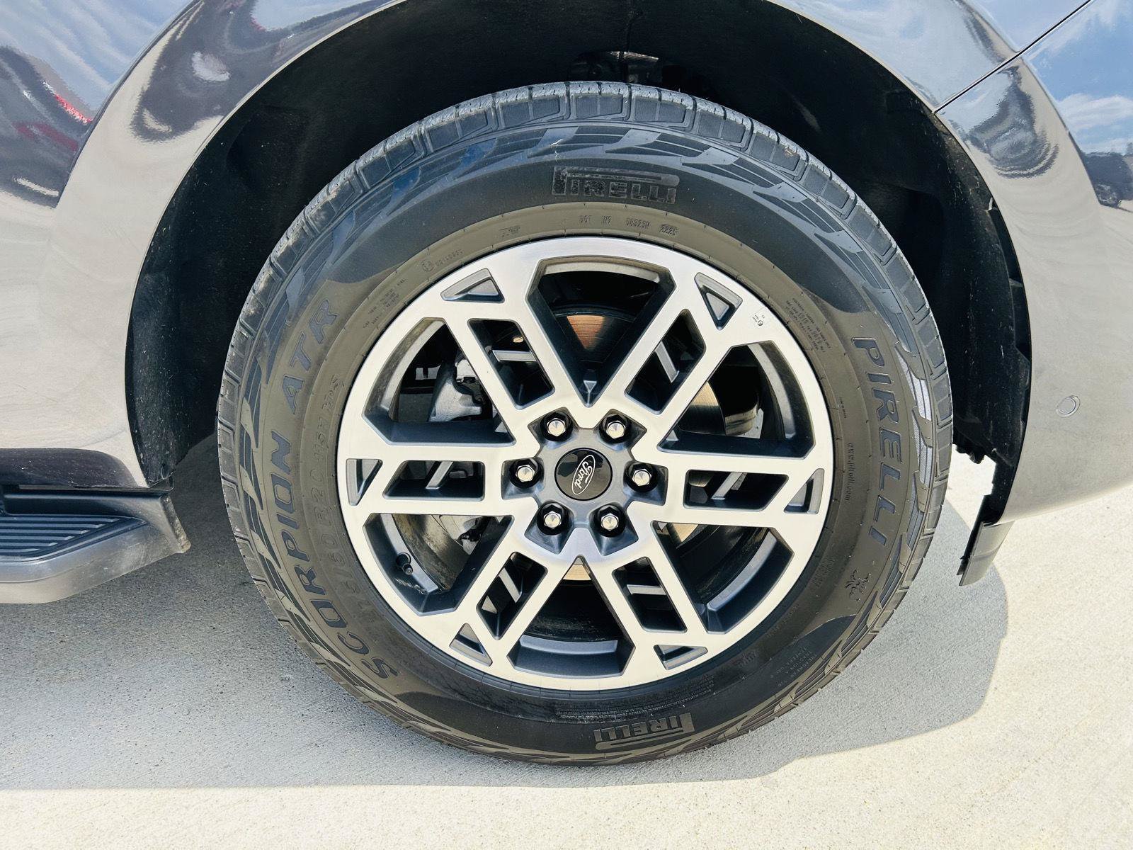 Used 2025 Ford Expedition Active AWD/4WD image 50
