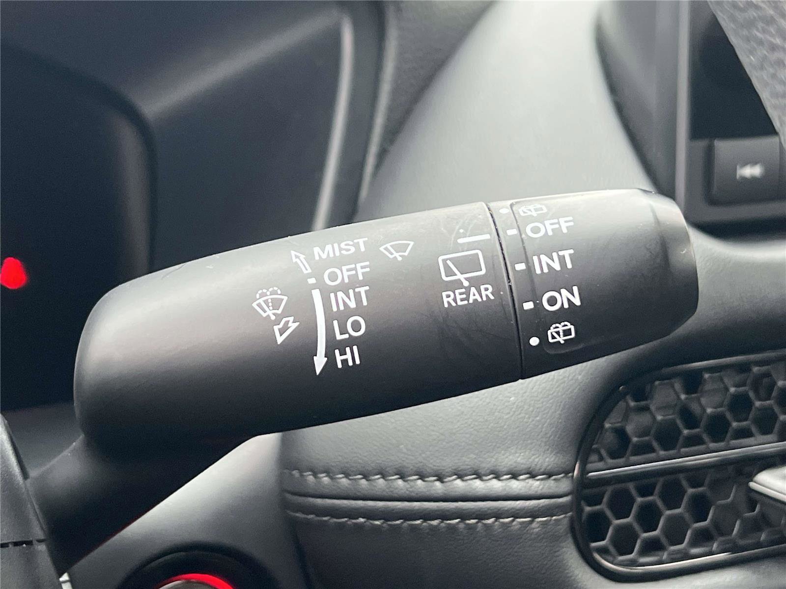 Used 2023 Honda HR-V LX image 26