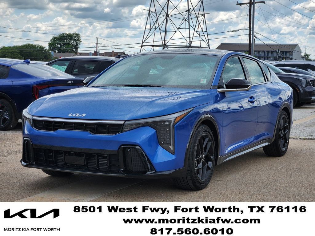 Certified 2025 Kia K4 GT-Line Turbo FWD image 3
