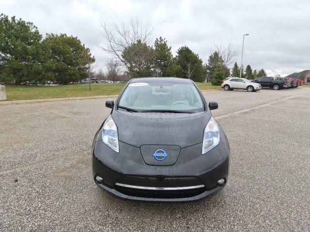 Used 2011 Nissan Leaf SL video 2