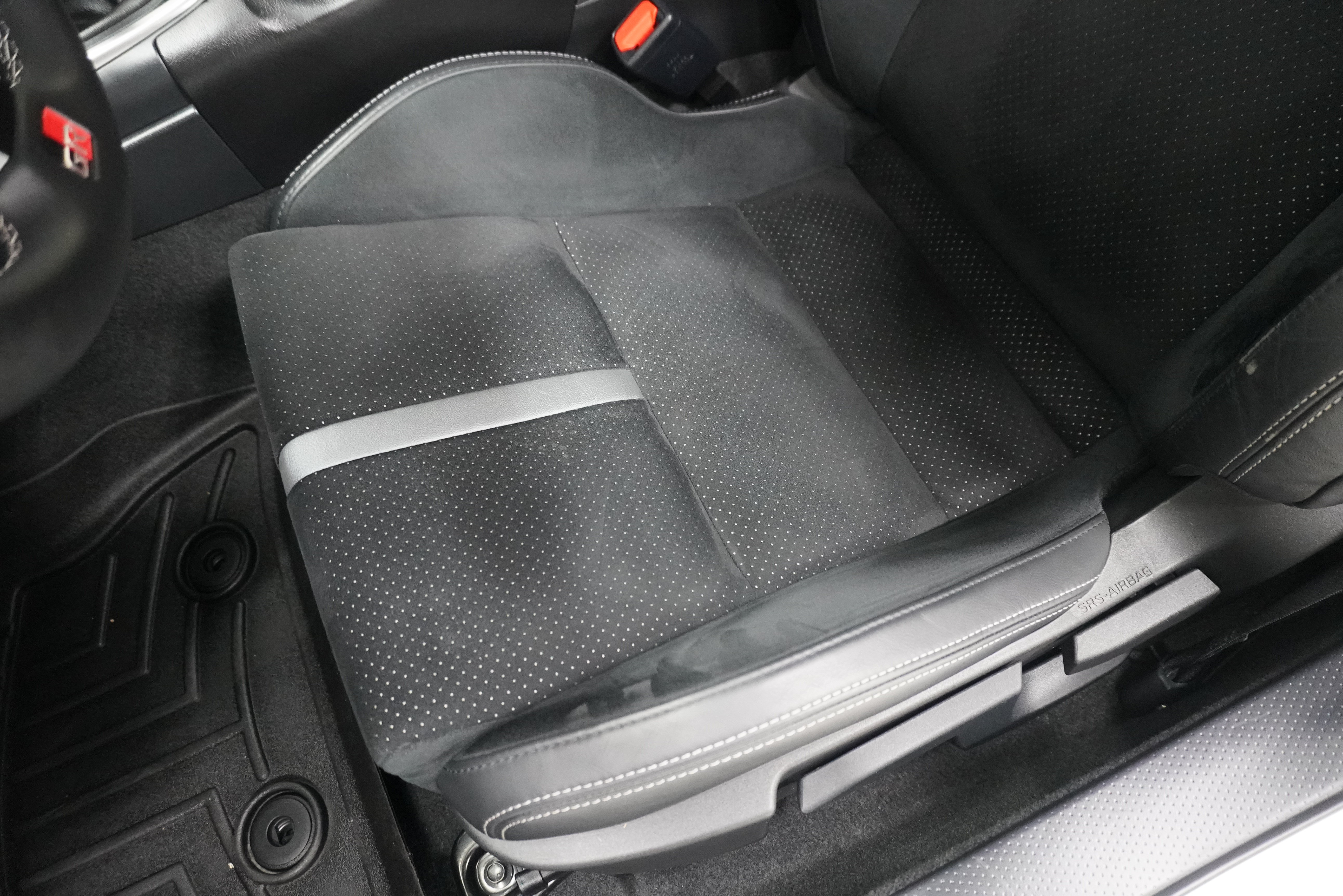 Used 2023 Toyota GR86 Premium RWD image 13