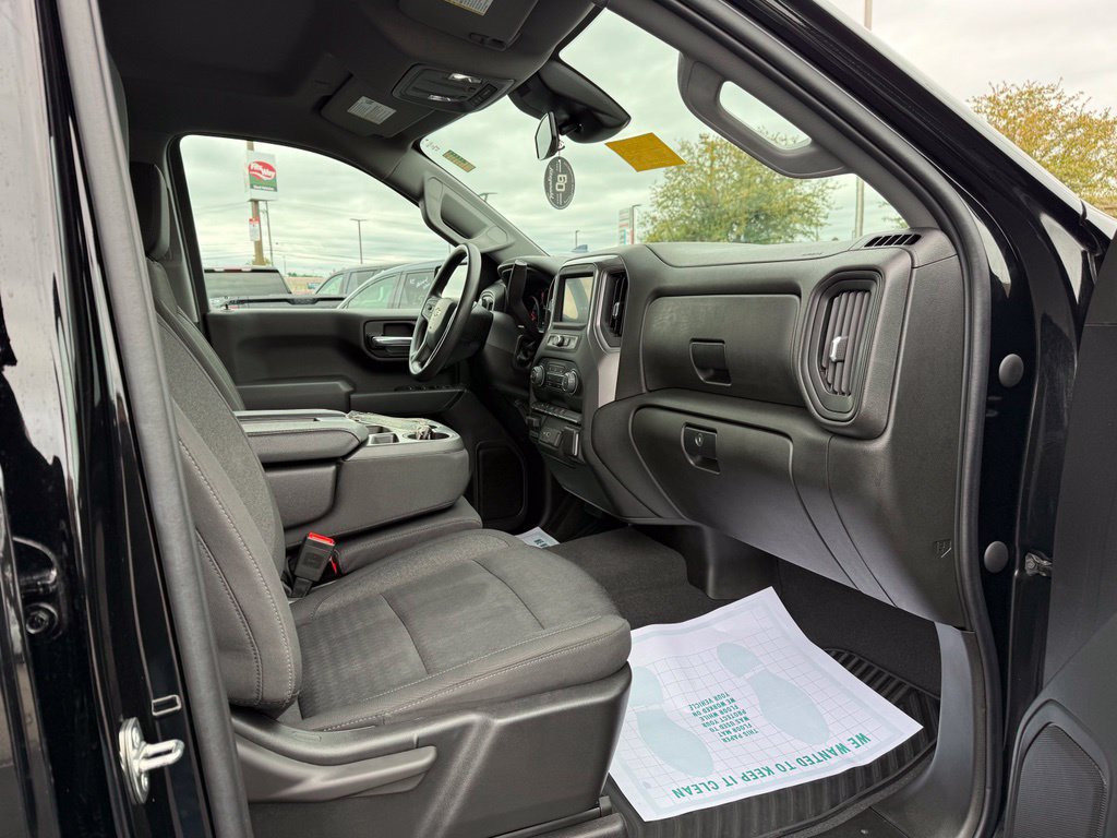 Used 2023 Chevrolet Silverado 1500 Custom AWD/4WD image 36