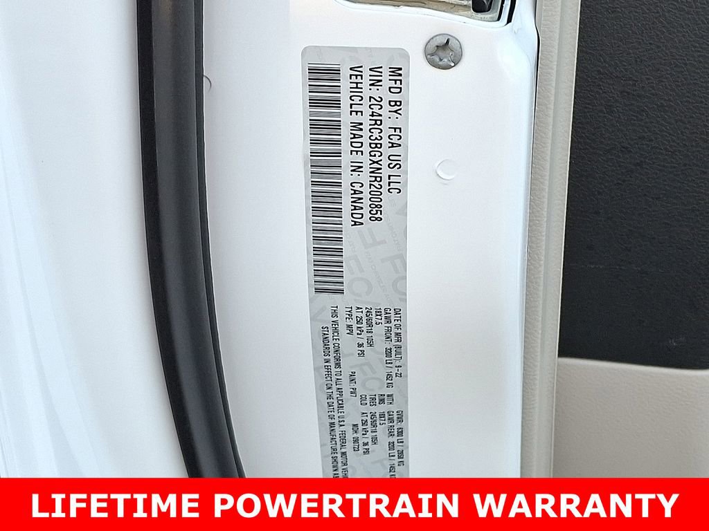 Used 2022 Chrysler Pacifica Touring-L w/ Uconnect Theater Family Group image 29