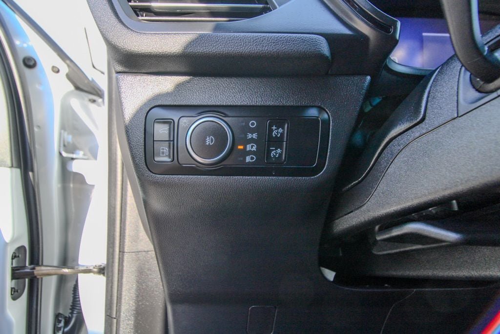 Used 2025 Ford Escape ST-Line Select AWD/4WD image 18