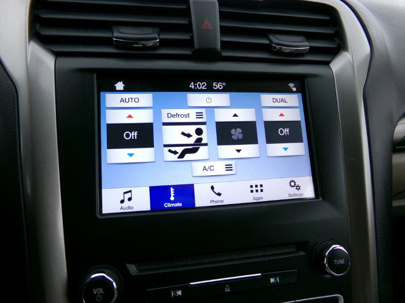 Used 2018 Ford Fusion Energi SE image 27