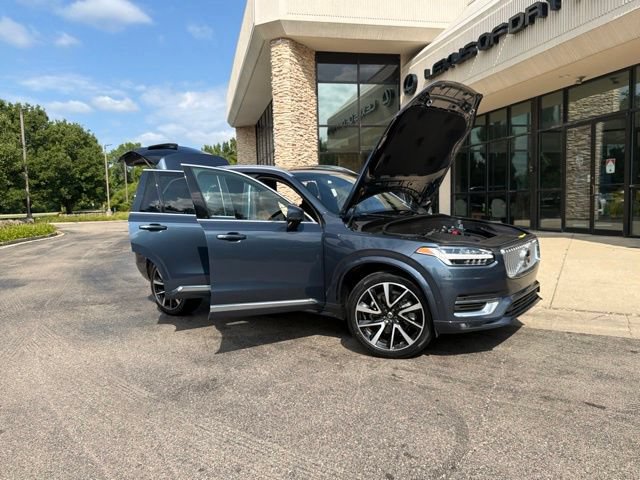 Used 2023 Volvo XC90 B6 Plus w/ Protection Package Premier AWD/4WD image 9