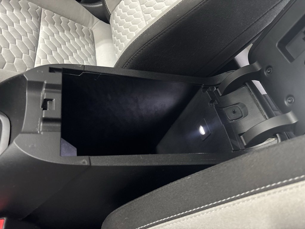 Used 2020 Chevrolet Equinox LS image 25