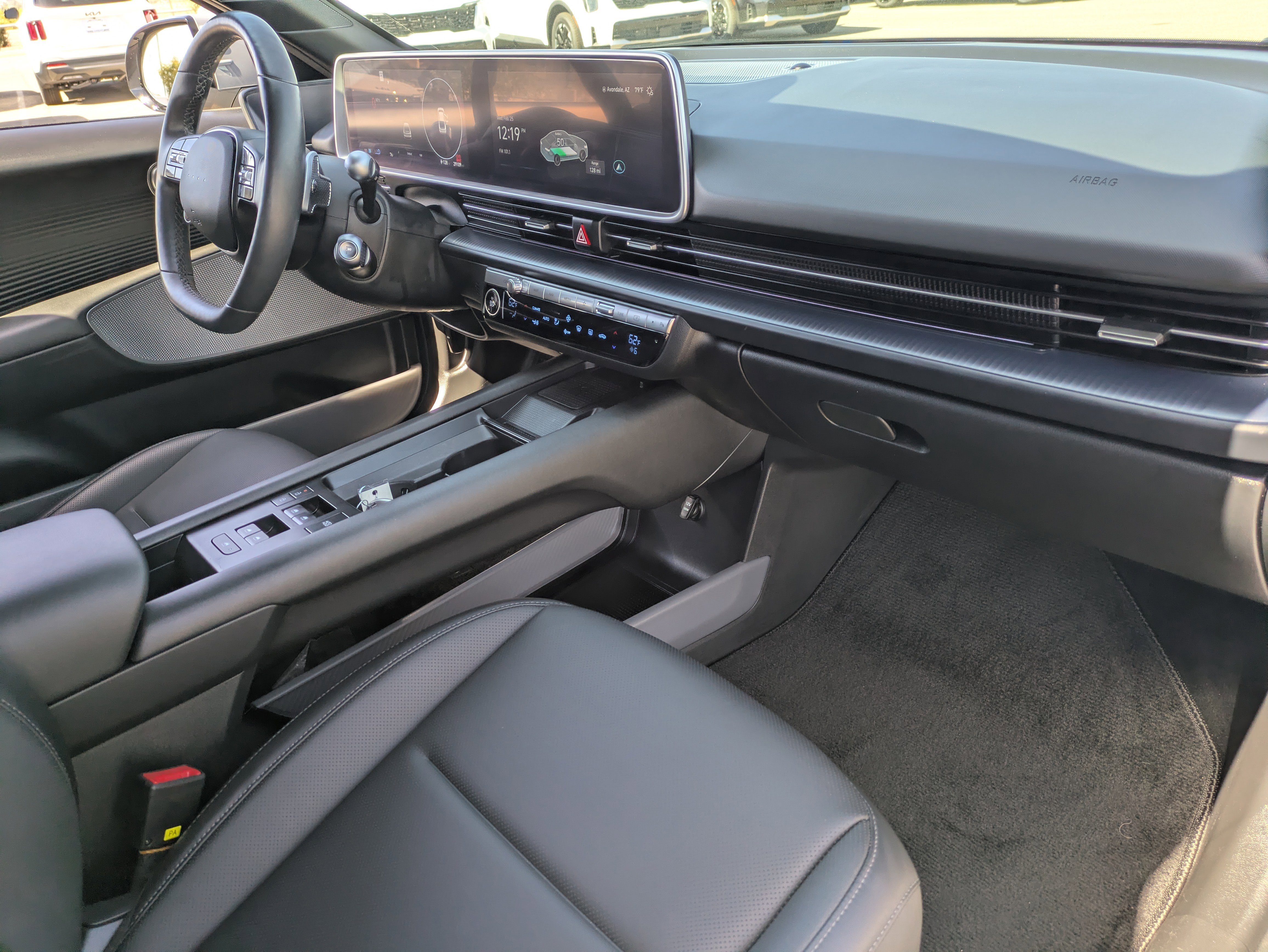 Used 2024 Hyundai Ioniq 6 Limited image 12