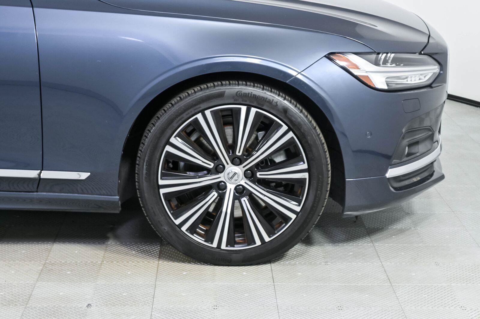 Used 2021 Volvo V90 T6 Inscription AWD/4WD image 37