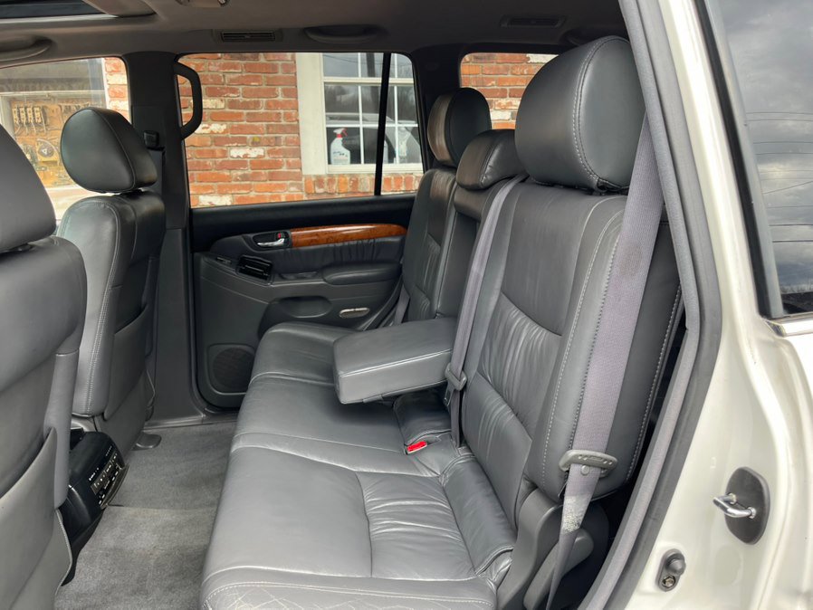 Used 2004 Lexus GX 470 image 10