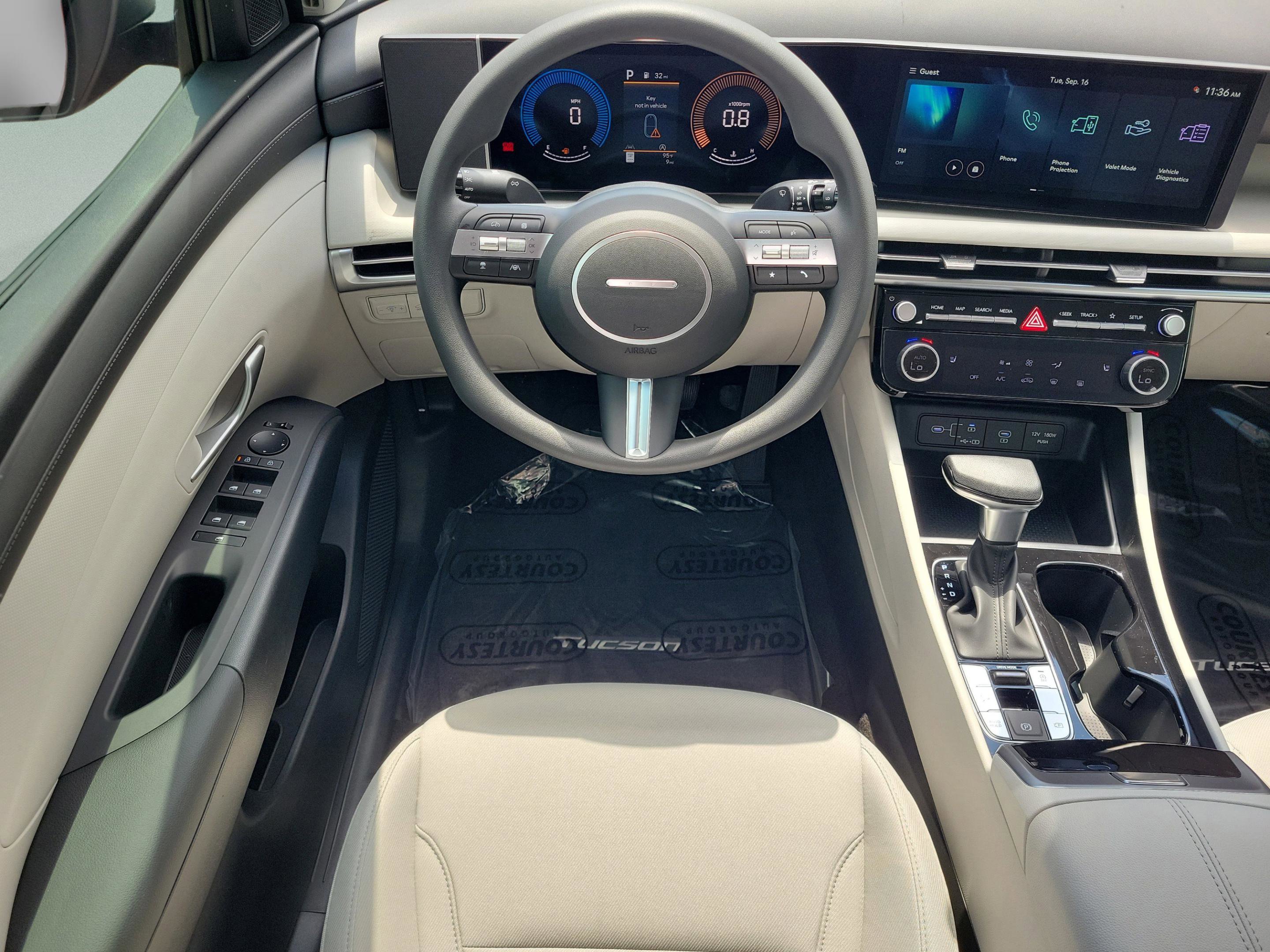 New 2026 Hyundai Tucson SEL image 11