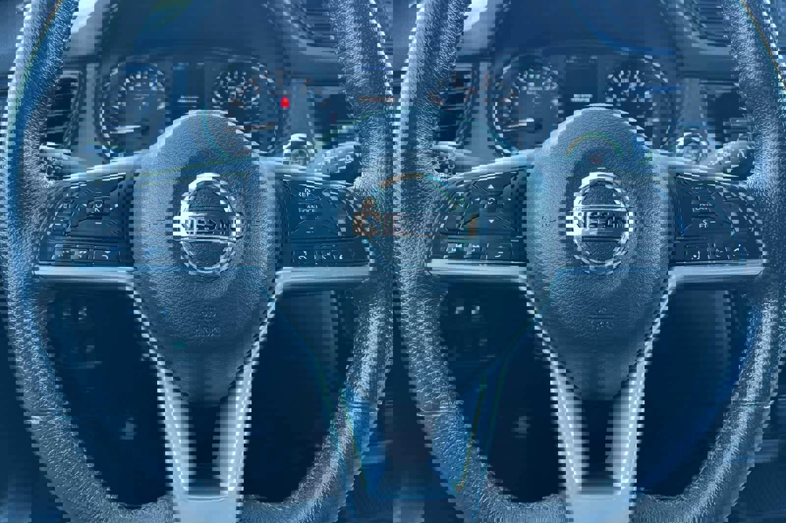 Used 2020 Nissan Rogue SV image 29