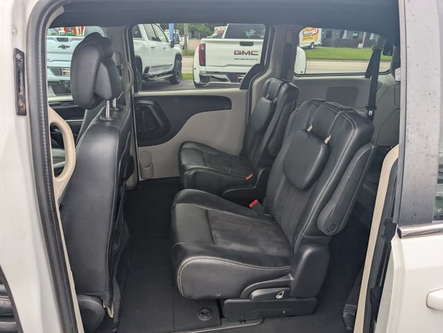 Used 2019 Dodge Grand Caravan SXT FWD image 9