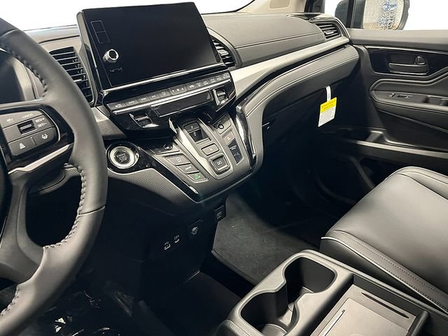 New 2026 Honda Odyssey Touring image 13