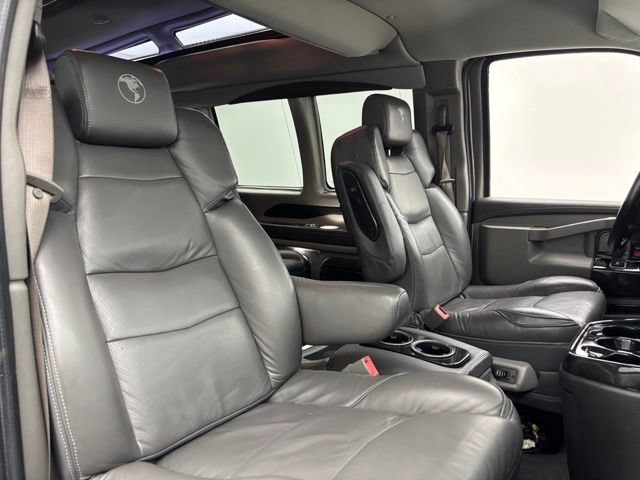 Used 2022 Chevrolet Express 2500 Extended w/ Enhanced Convenience Package RWD image 24