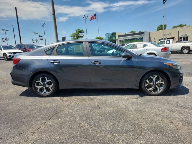 Used 2021 Kia Forte LXS FWD image 6
