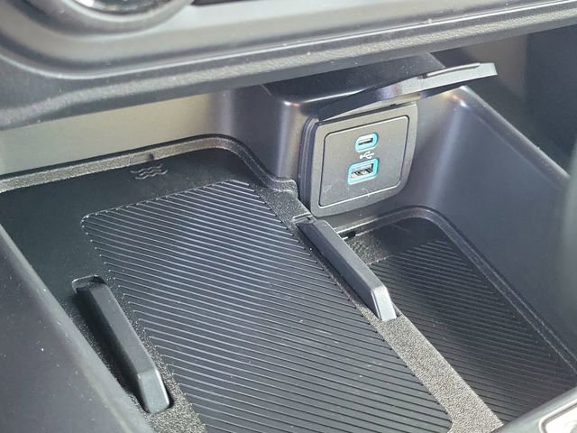 Used 2025 Ford Bronco Big Bend image 12